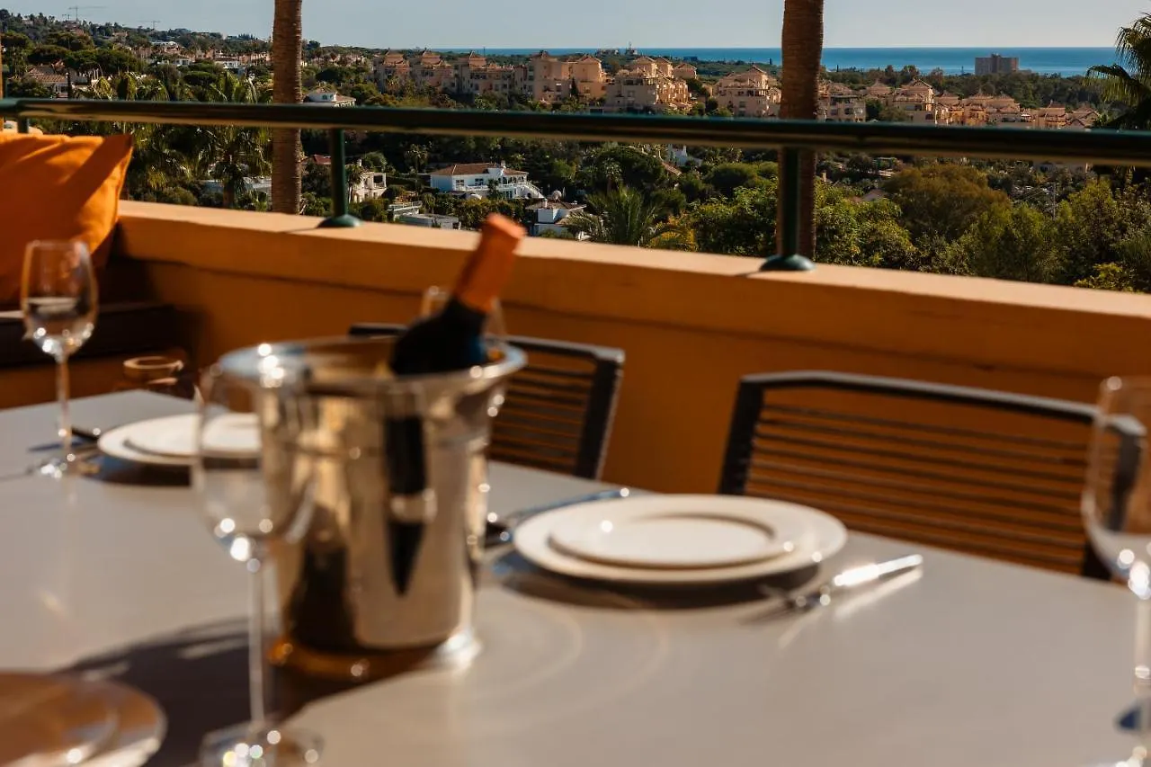 Apartmán Holiday Home, With Sea Views, South Facing And Close To The Golf Course And The Beach, In Elviria Hills Marbella