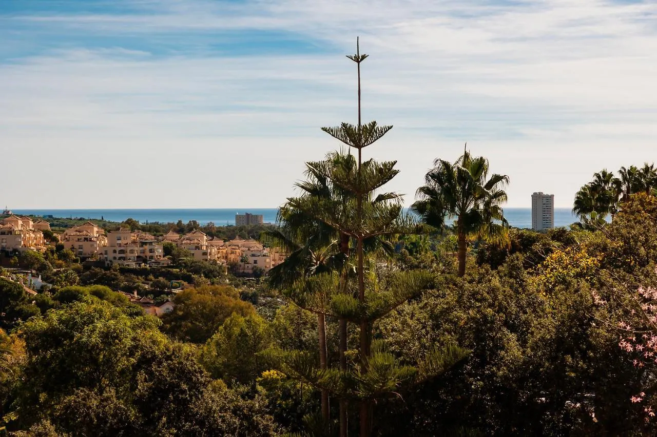 Apartmán Holiday Home, With Sea Views, South Facing And Close To The Golf Course And The Beach, In Elviria Hills Marbella