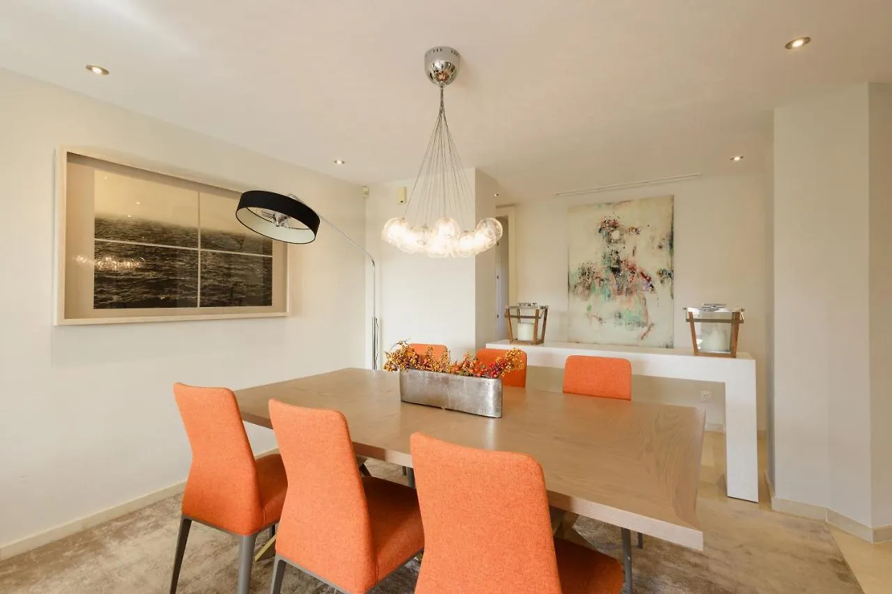 Holiday Home, With Sea Views, South Facing And Close To The Golf Course And The Beach, In Elviria Hills Marbella Španělsko