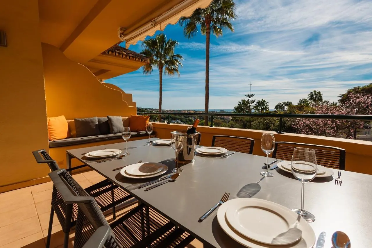 Seaside Golf Retreat: Elviria Hills Holiday Home Marbella