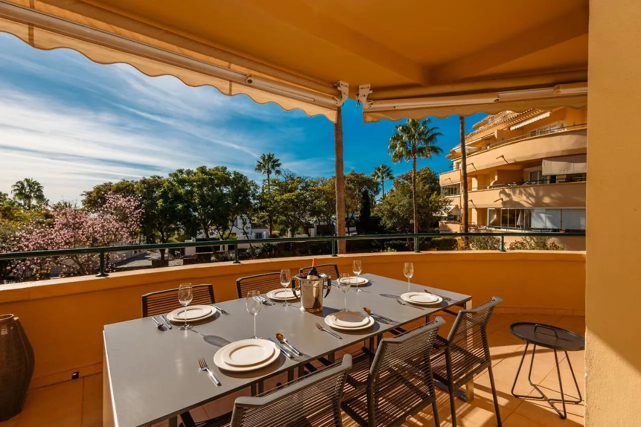 Apartment Seaside Golf Retreat: Elviria Hills Holiday Home Marbella