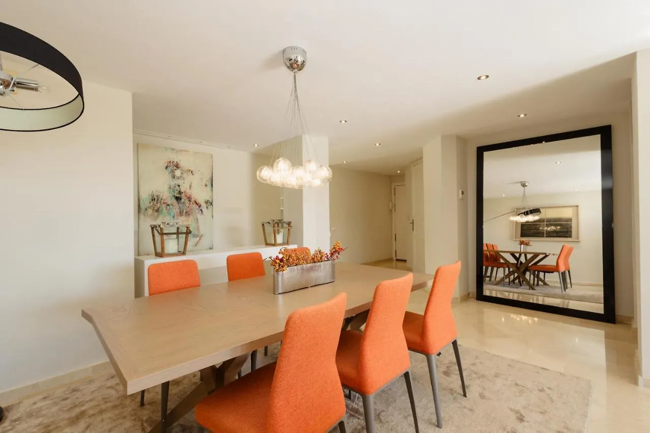 Seaside Golf Retreat: Elviria Hills Holiday Home Marbella Apartment