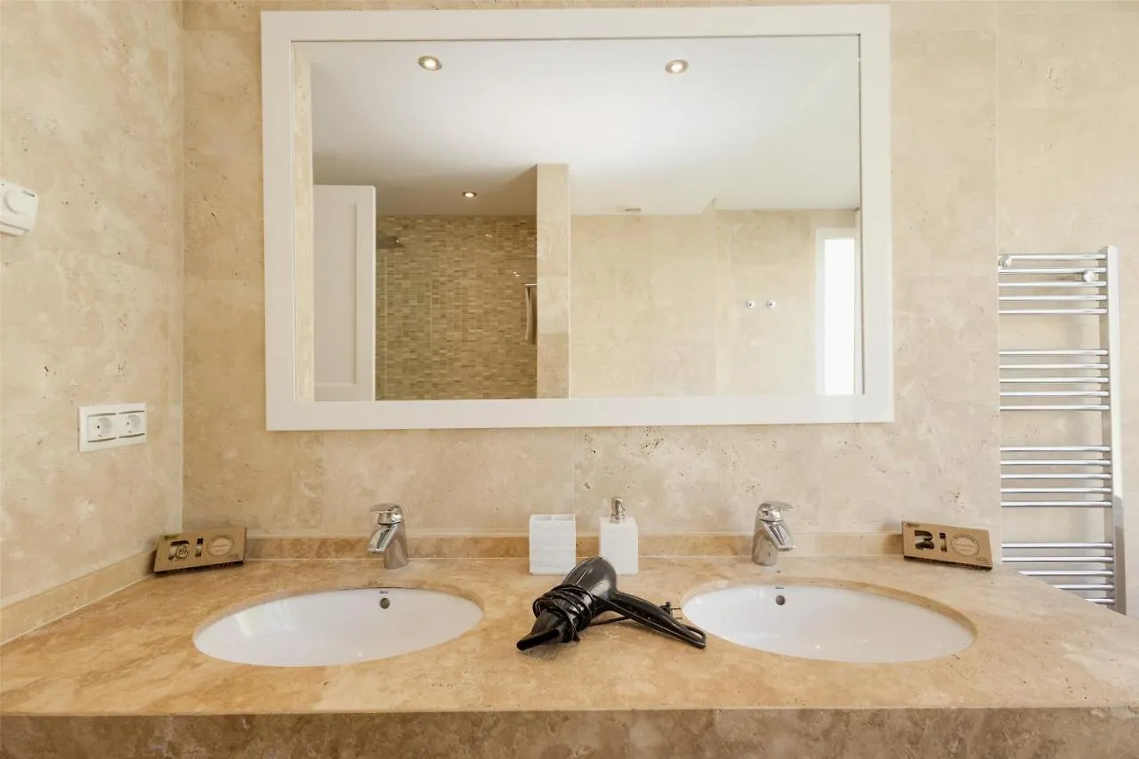 Seaside Golf Retreat: Elviria Hills Holiday Home Marbella Apartment