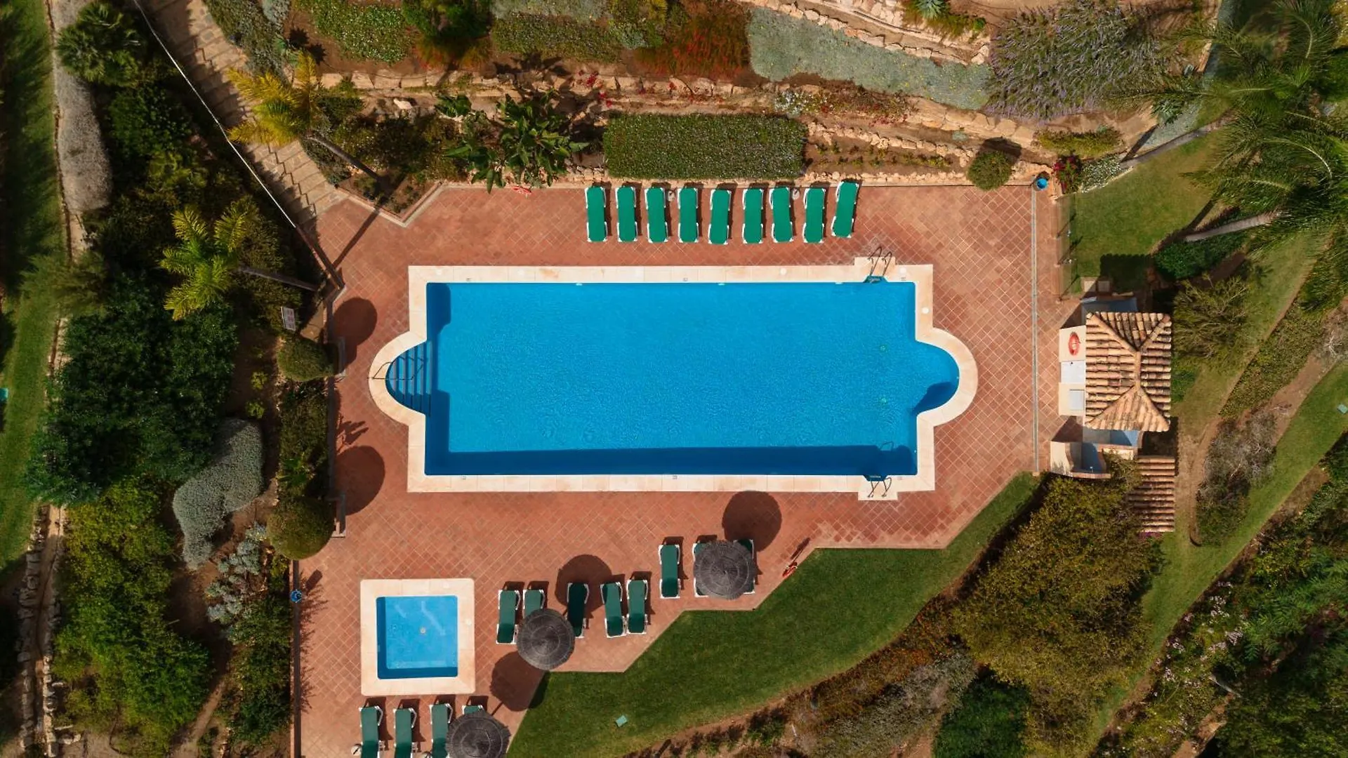 Seaside Golf Retreat: Elviria Hills Holiday Home Marbella Apartment